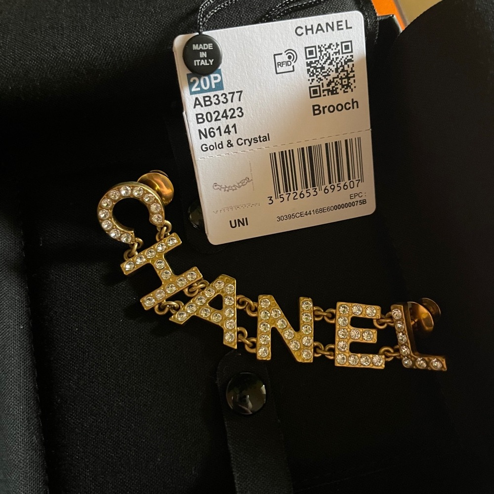Chanel Gold and Crystal Brooch - Timeless Elegance, Instant Glamour!
